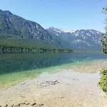 Ana Bohinji-tó